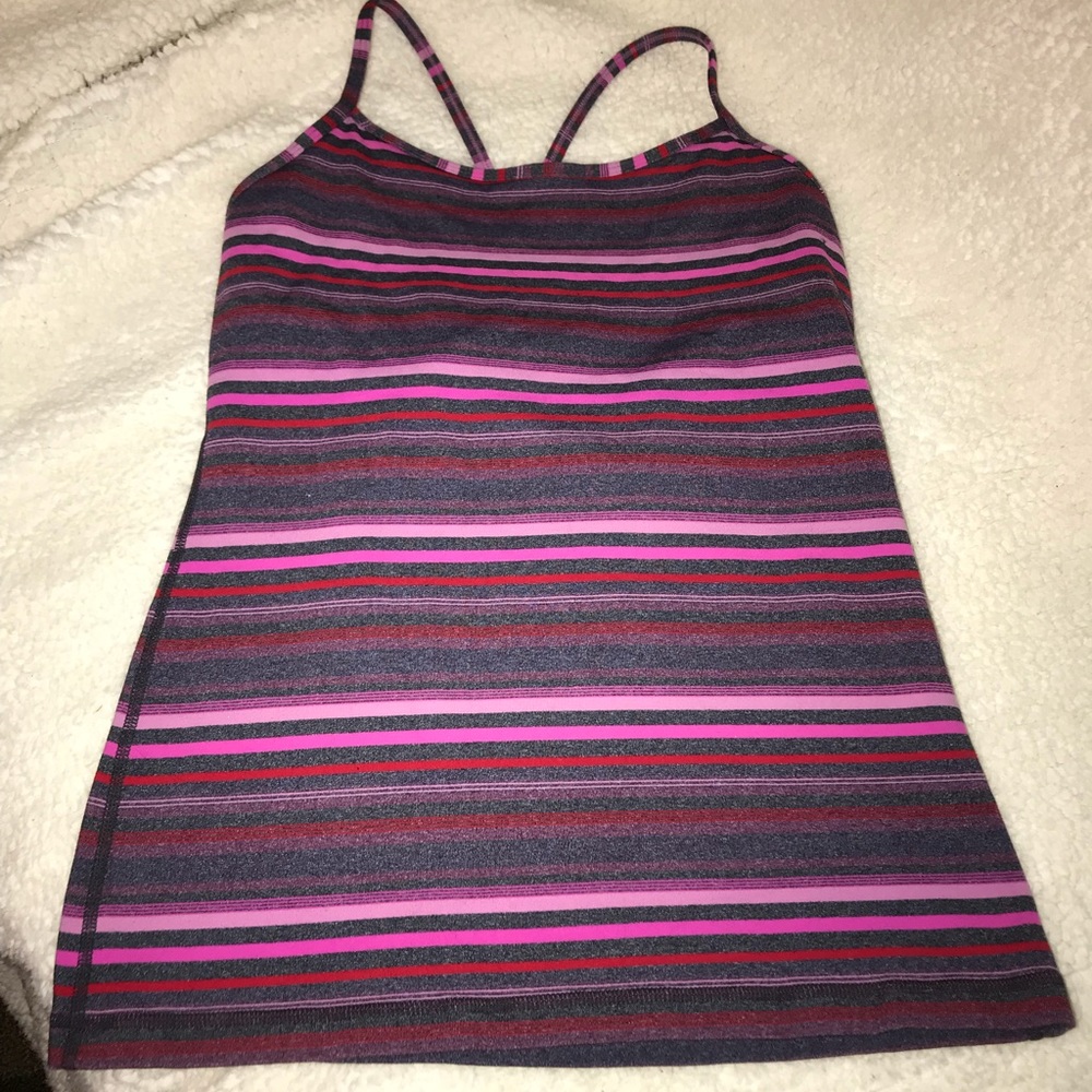 Lululemon power pose tank size 4 - Picture 3 of 4